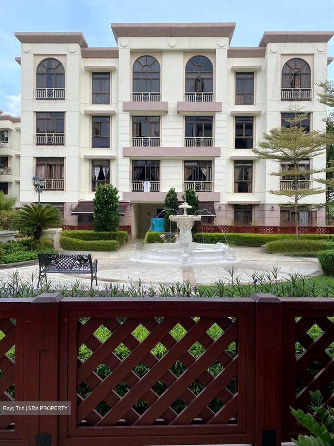 Seletaris (D27), Condominium #507393141